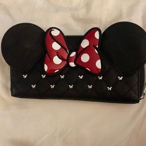 Disney Loungefly Mini Mouse Wallet ❤️